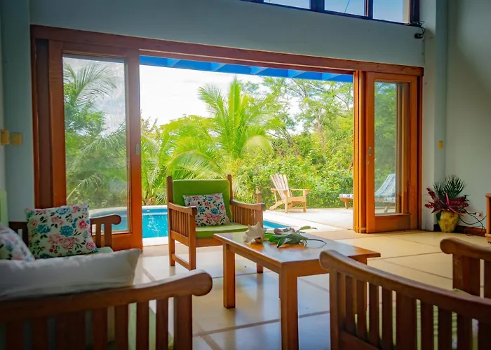Canafistula Fourth Dimension Gasthof Tamarindo